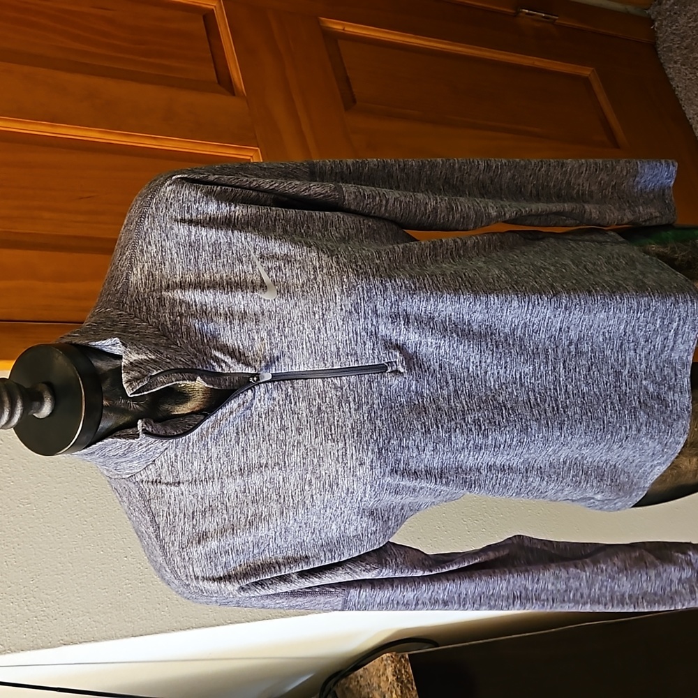 Womens nike top